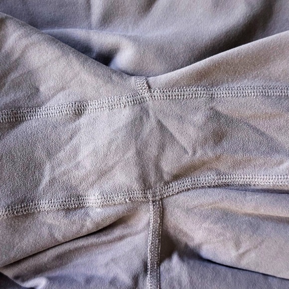 ALO High Waist Cargo Leggings - Picture 8 of 10